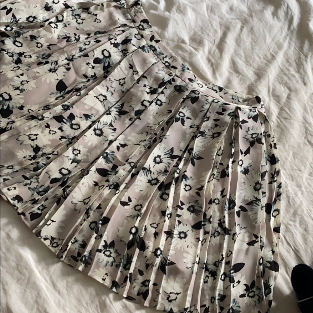 Banana Republic daisy skirt